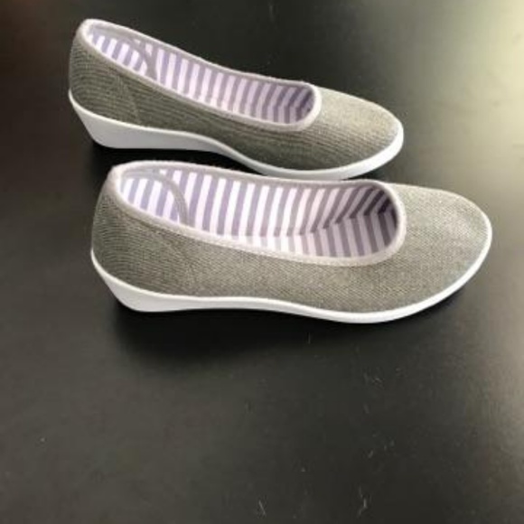 Size 9 avon shoes - Picture 6 of 6